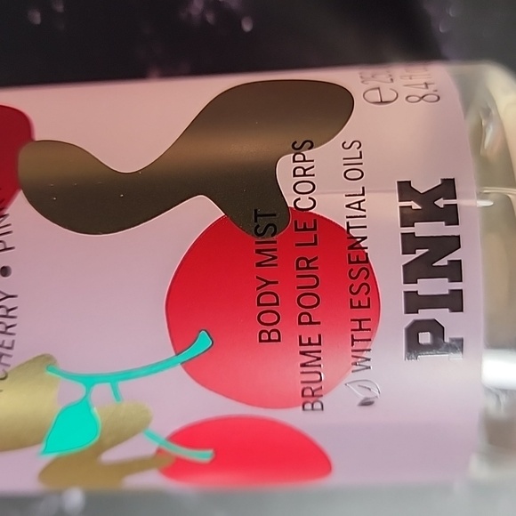 1 Victoria's Secret Pink WILD CHERRY Body Mist Spray Fragrance NEW 8.4 FLOZ - Picture 4 of 5